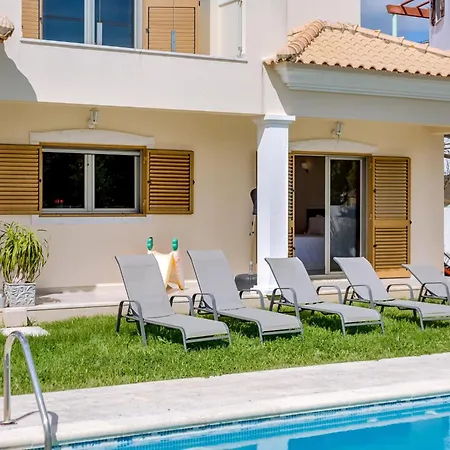 Namora Com 4 Quartos E Piscina Privada Apartmán