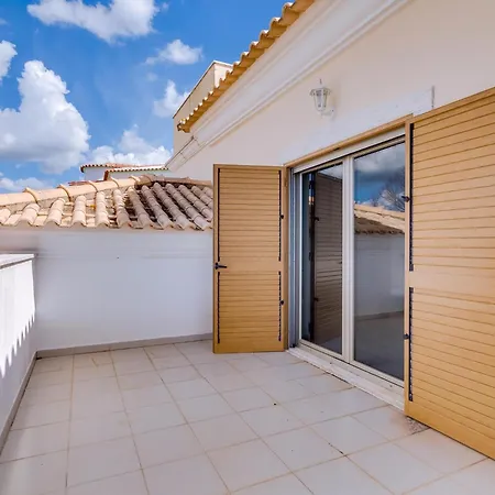 Namora Com 4 Quartos E Piscina Privada Apartmán *