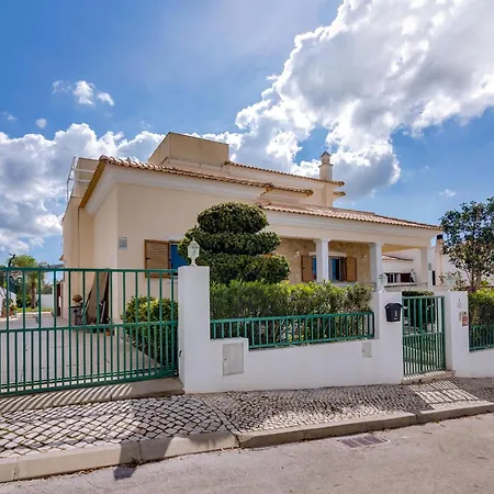 Namora Com 4 Quartos E Piscina Privada
