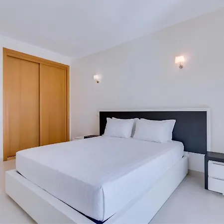 Namora Com 4 Quartos E Piscina Privada